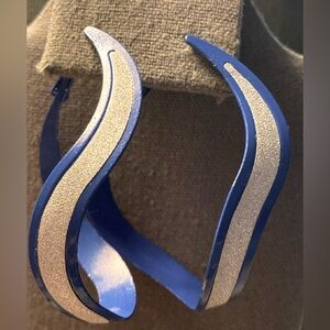 Vintage 80’s Radical Blue Metal hoops with metallic silver pierced Earrings